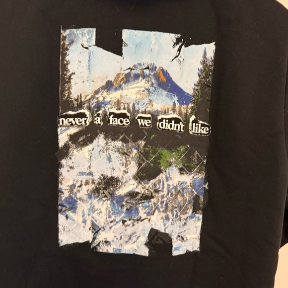 Men’s North Face graphic hoodie - Picture 5 of 8